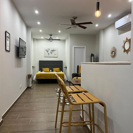 Acogedor Apartamento En La Buhaira Sevilha Exterior foto